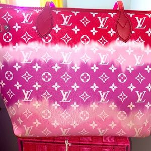 Louis Vuitton Neverfull. Pink. Good Condition